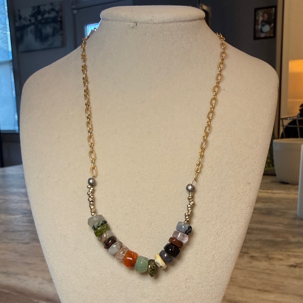 Chic Gold Chain Necklace with Multi-Color Beads